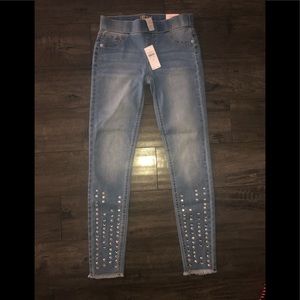 Stretchy mid rise jeweled Jean legging
